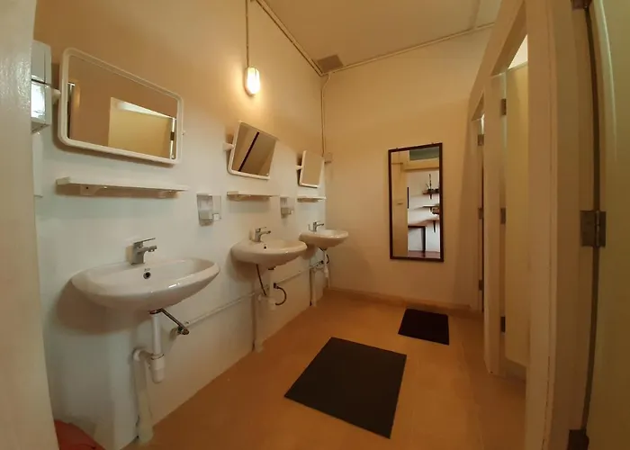 Bed and breakfast Pingplalee Female House *
