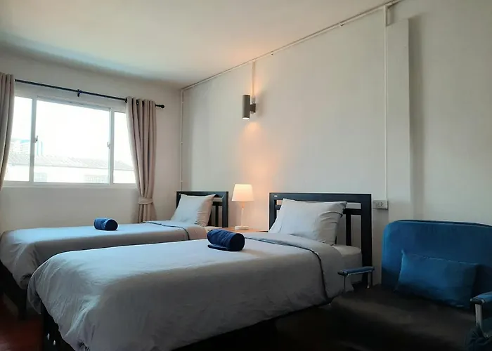 Pingplalee Female House Bed and breakfast