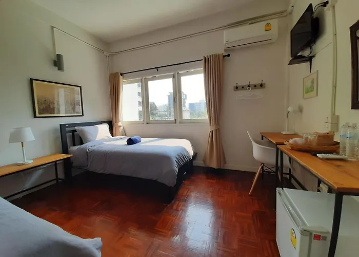 Pingplalee Female House * Bangkok